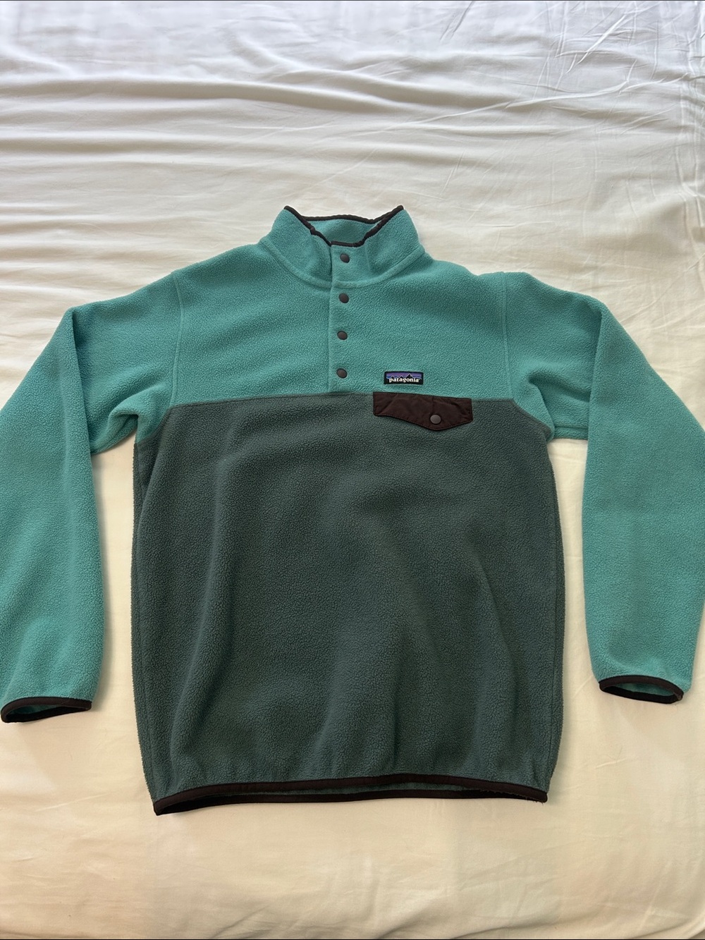 Patagonia Women’s Two-Tone Teal Crewneck Fleece Pullover